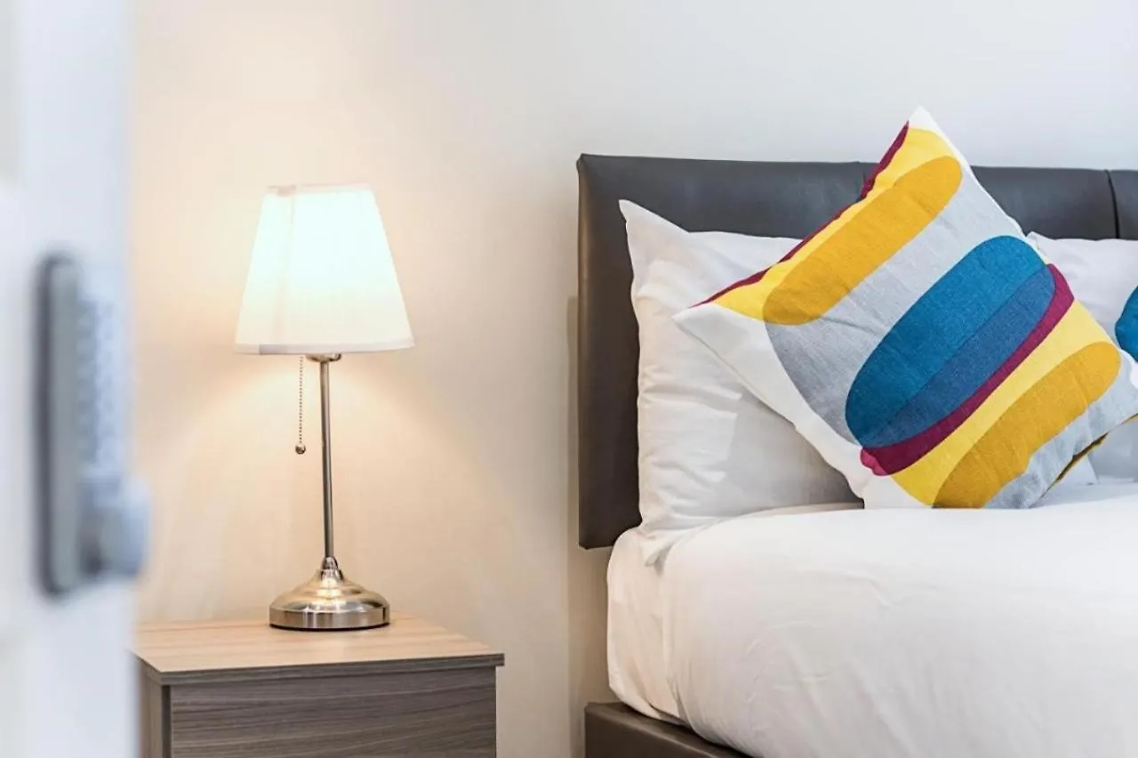 City Vibes Stay Near Spitalfields Market London Guest house