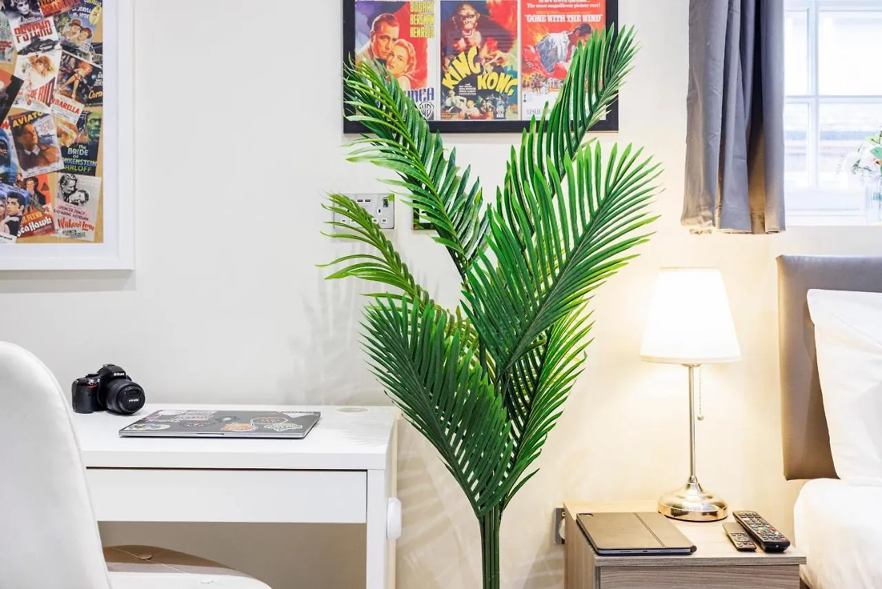 Guest house City Vibes Stay Near Spitalfields Market London United Kingdom